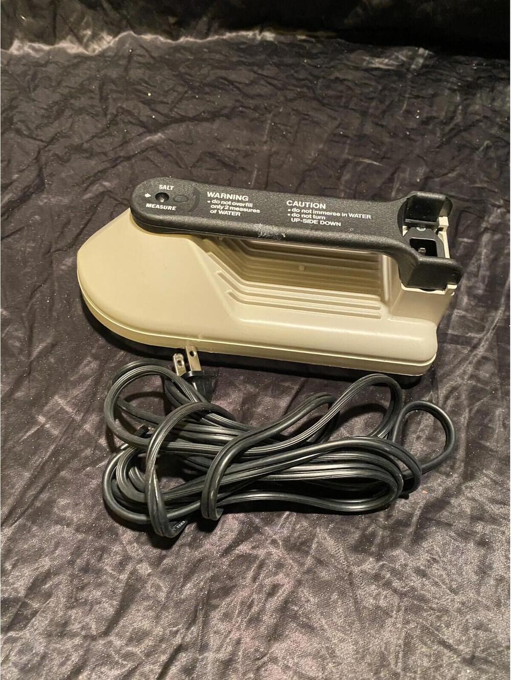 Sisan French Steam Iron Garment Steamer Smoother Iron 600 W ~ HV003
